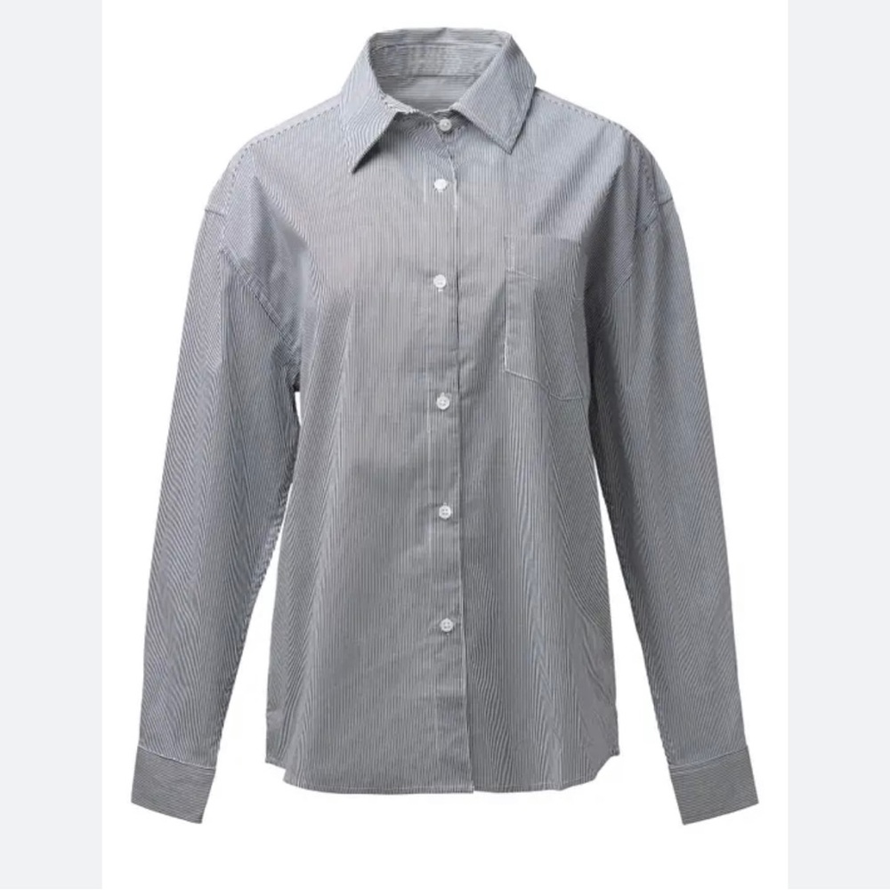 Weworewhat boyfriend striped button up black & white shirt size M/L